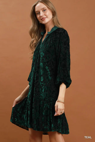 The Adelaide Raglan Puff Sleeves Scalloped Henley Neck Velvet Dress