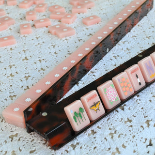 Hawksbill Heritage Mahjong Rack and Pusher, Set of 4