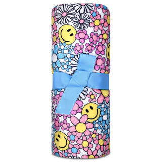 Daisy Smiles Plush Blanket