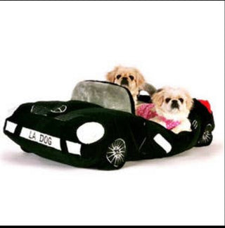 Fur Cedes car bed