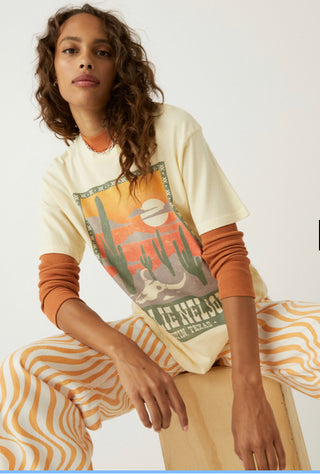 Willie Nelson Daydreamer Tee