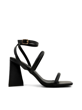 Evangeline Black Shoe